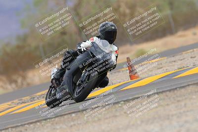 media/Sep-10-2022-SoCal Trackdays (Sat) [[a5bf35bb4a]]/Turn 6 (1140am)/